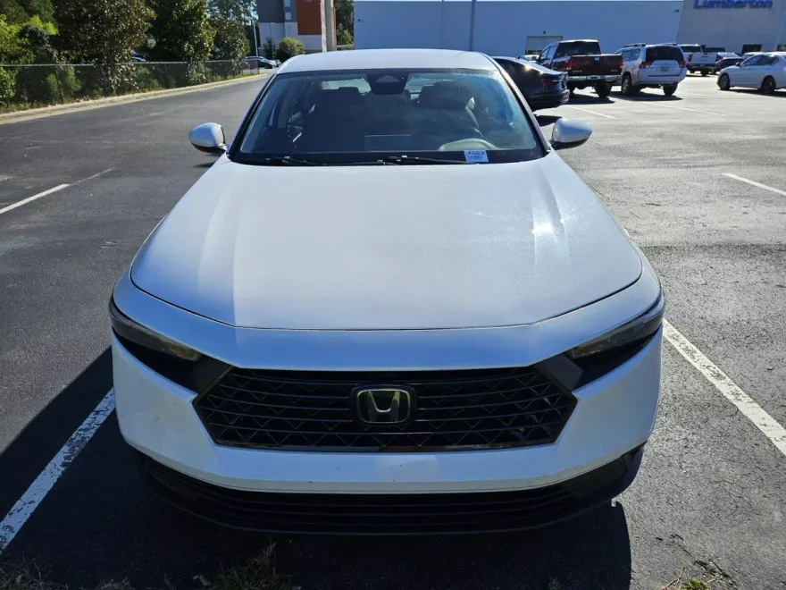 2023 Honda Accord LX photo 1