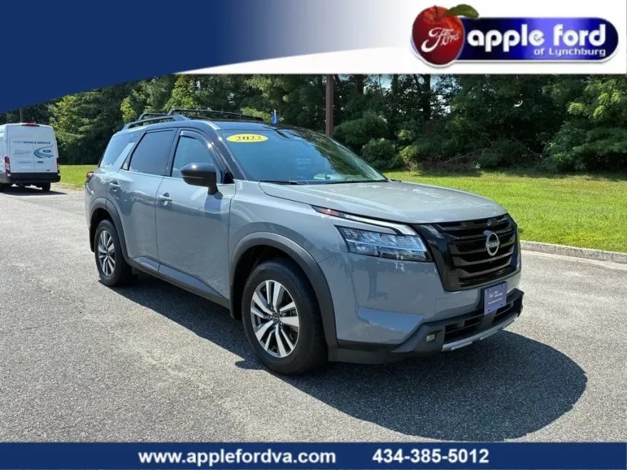 2022 Nissan Pathfinder SL photo 1