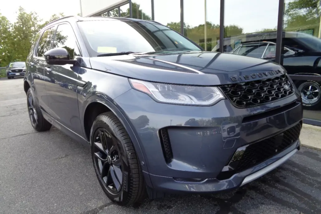 2025 Land Rover Discovery Sport S photo 1