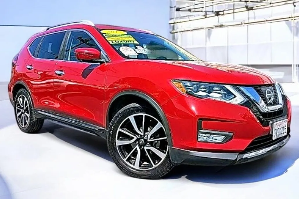 2017 Nissan Rogue SL photo 1