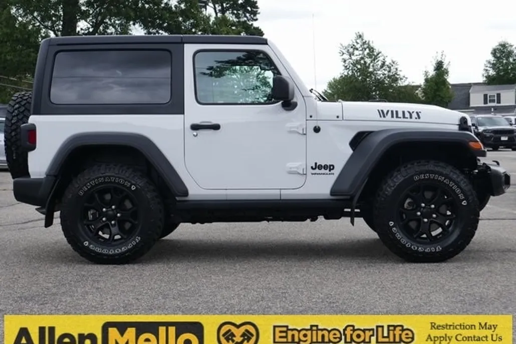 2021 Jeep Wrangler Willys photo 1