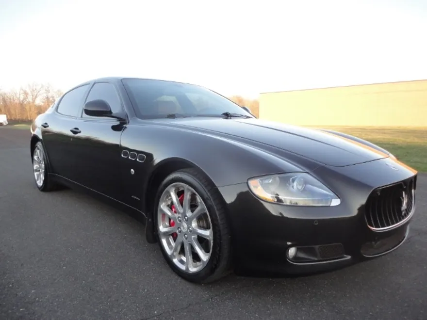 2011 Maserati Quattroporte S photo 1