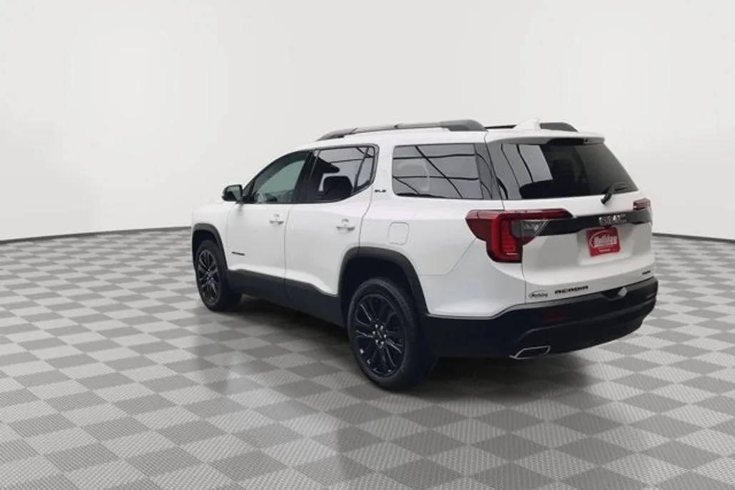 2023 Gmc Acadia SLE photo 1