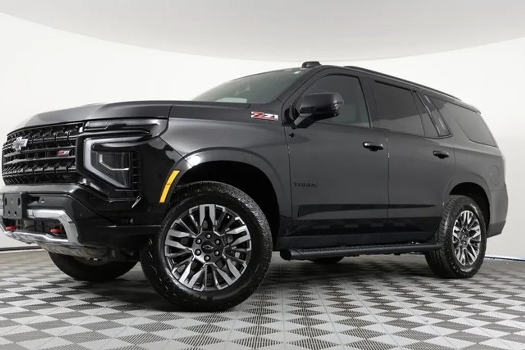 2025 Chevrolet Tahoe Z71 photo 1