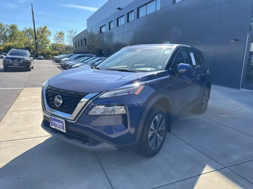 2021 Nissan Rogue SV photo 1