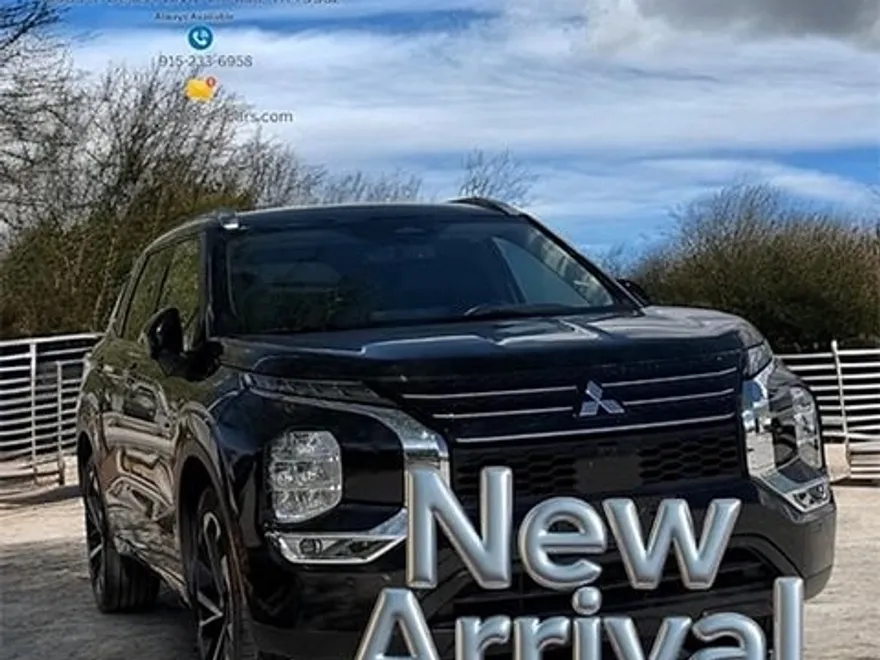 2022 Mitsubishi Outlander SEL photo 1