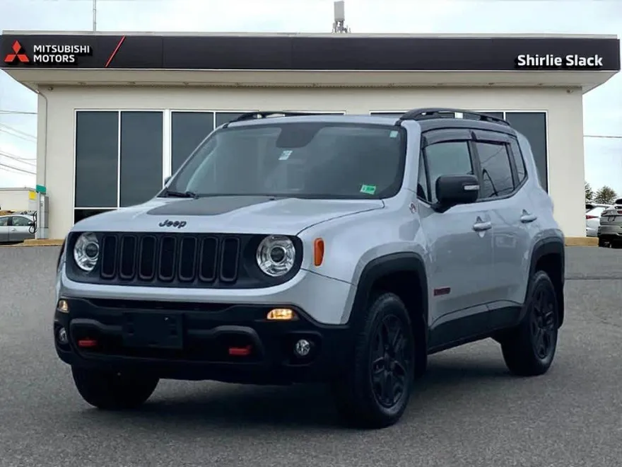 2018 Jeep Renegade Trailhawk photo 1