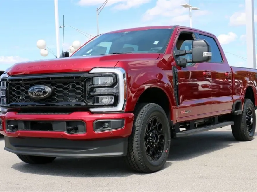 2025 Ford F-250 Lariat photo 1
