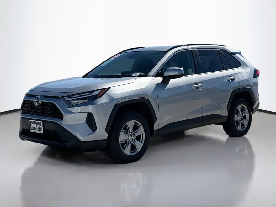 2025 Toyota RAV4 Hybrid LE photo 1