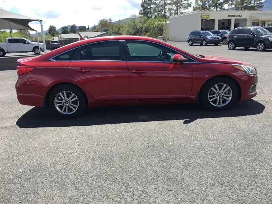 2017 Hyundai Sonata SE Eco photo 1