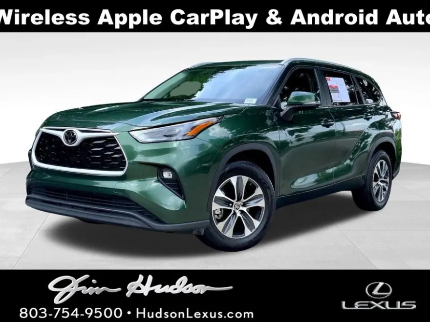2024 Toyota Highlander Hybrid XLE photo 1