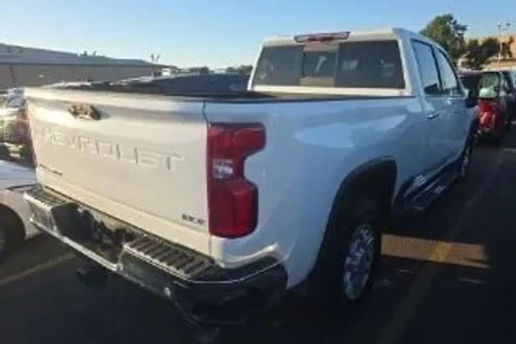 2024 Chevrolet Silverado 2500HD LTZ photo 1