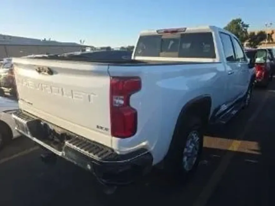 2024 Chevrolet Silverado 2500HD LTZ photo 1