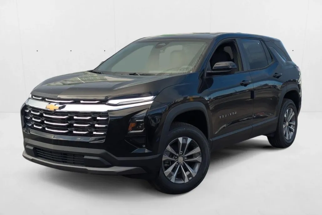2026 Chevrolet Equinox LT photo 1