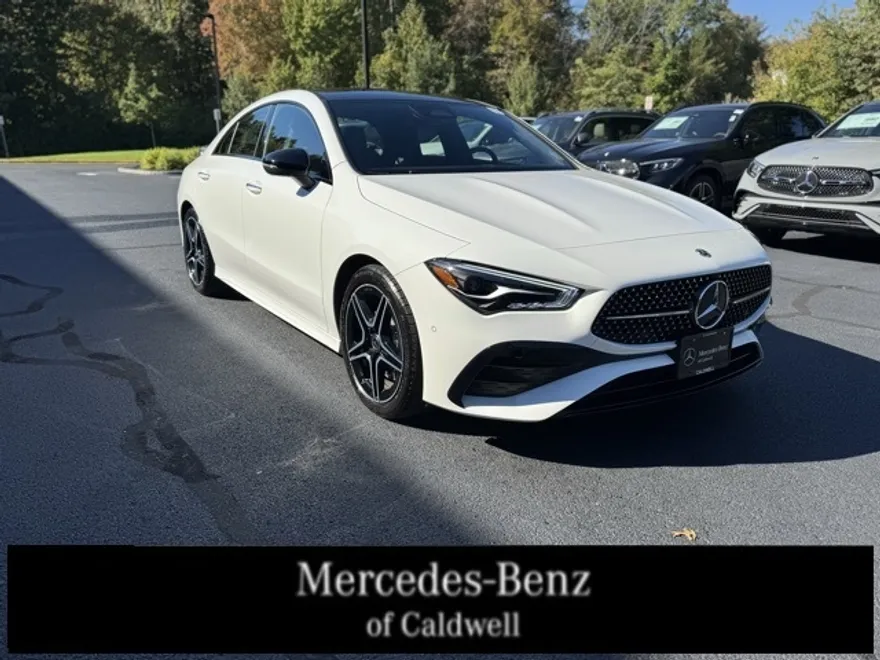 2025 Mercedes Benz CLA 250 4MATIC photo 1