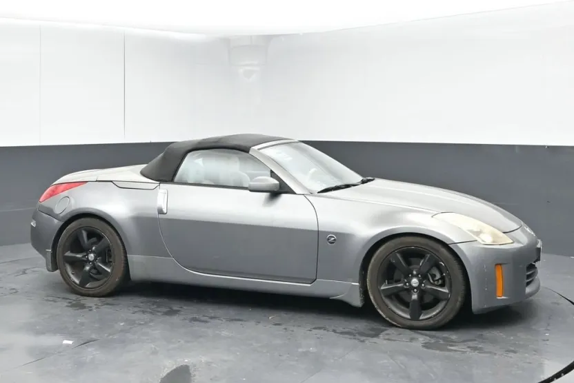 2006 Nissan 350Z Touring photo 1