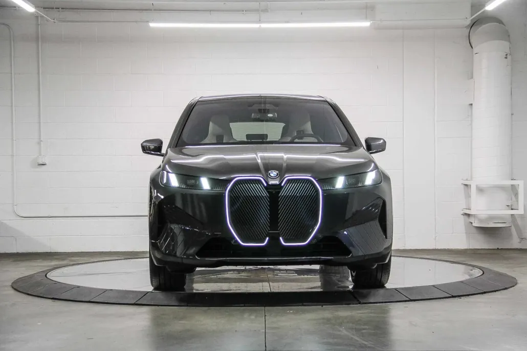 2026 Bmw iX photo 1