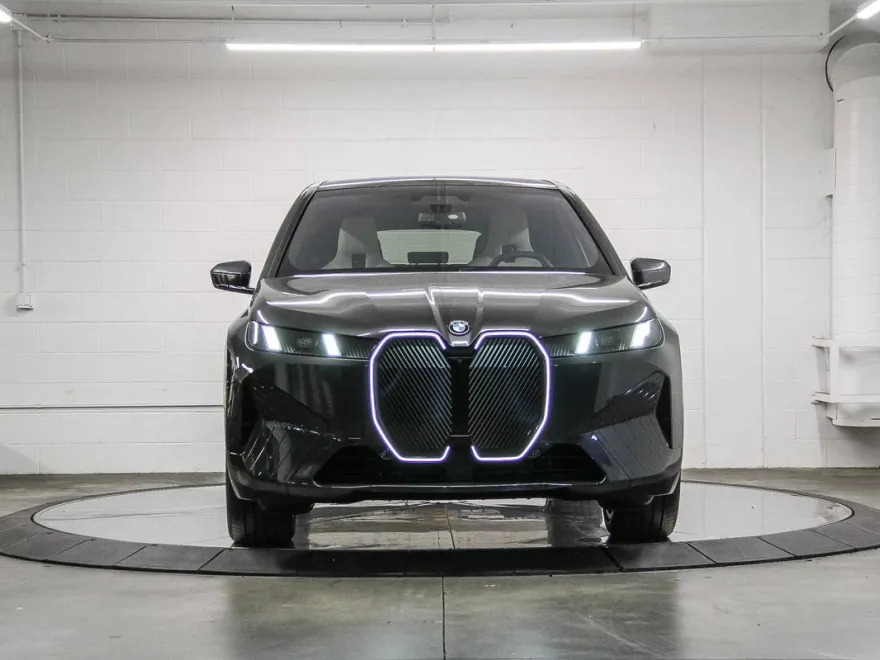 2026 Bmw iX photo 1