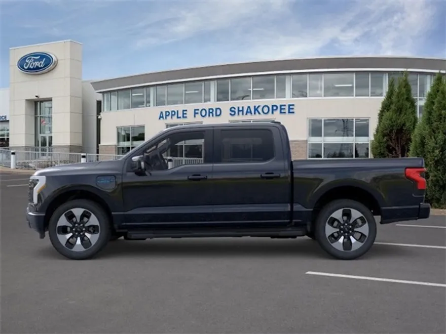 2025 Ford F-150 Lightning Platinum photo 1