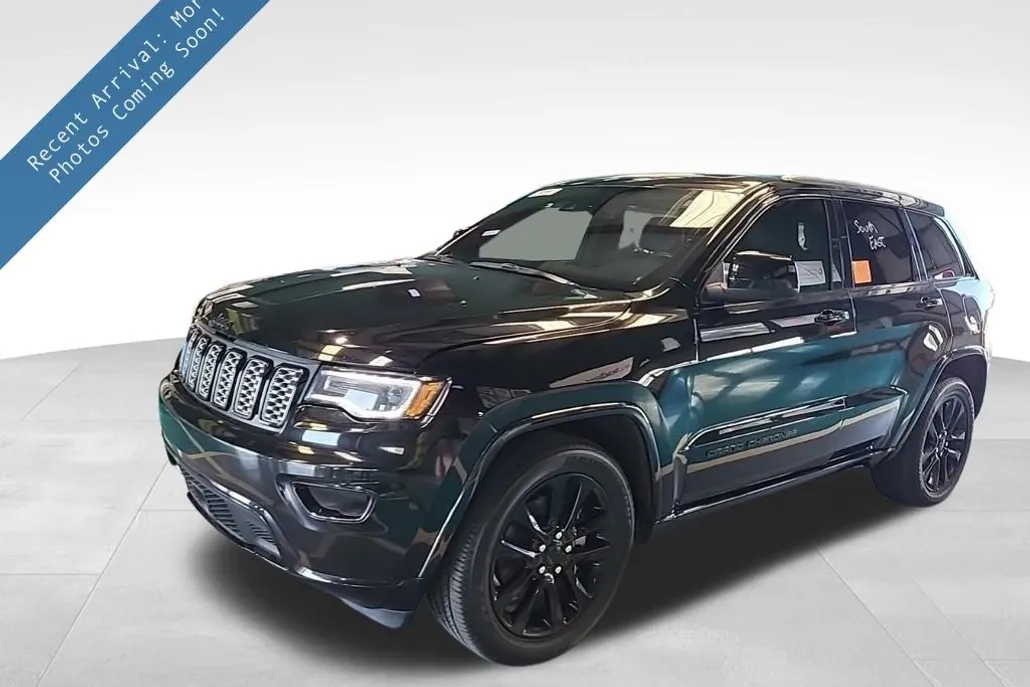 2021 Jeep Grand Cherokee Laredo X photo 1