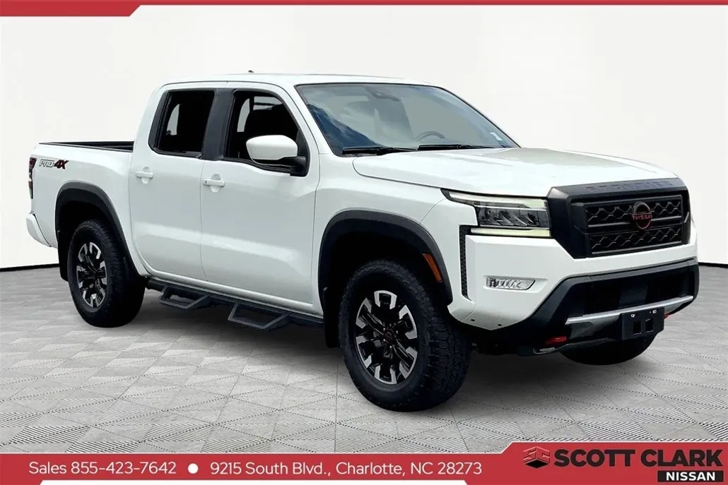 2023 Nissan Frontier PRO-4X photo 1