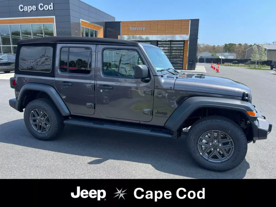 2025 Jeep Wrangler Sport S photo 1