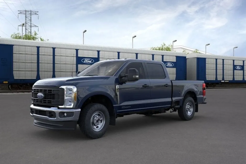 2025 Ford F-350 photo 1