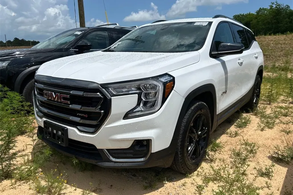 2023 Gmc Terrain AT4 photo 1