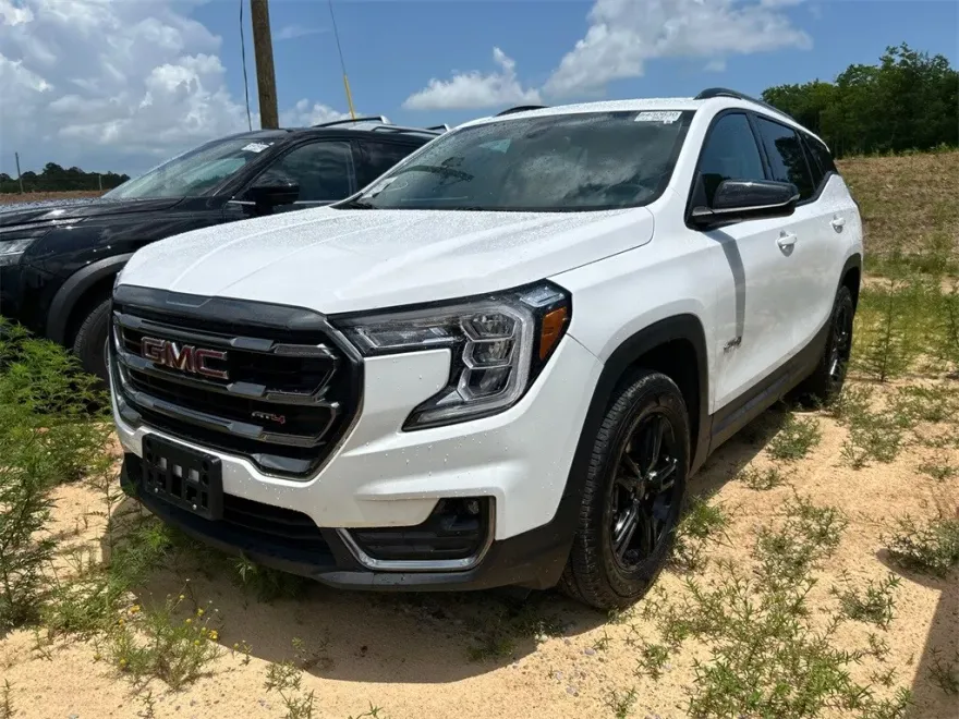 2023 Gmc Terrain AT4 photo 1