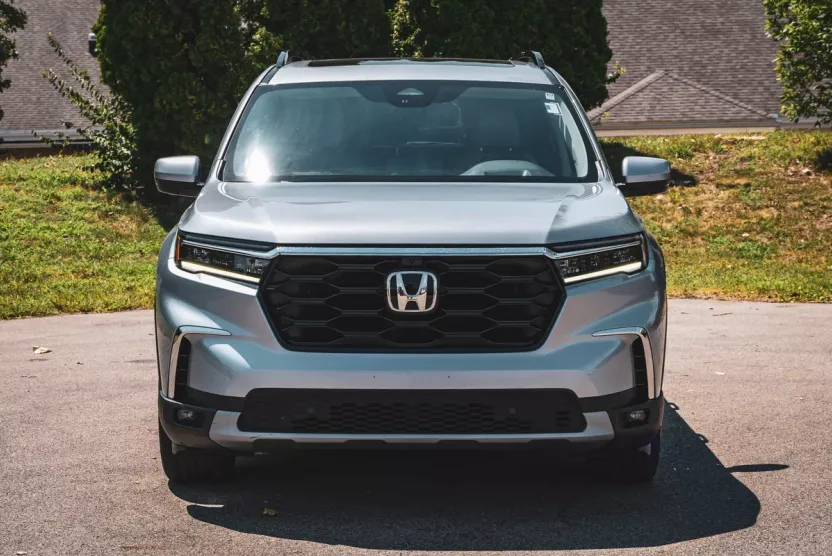 2023 Honda Pilot Elite photo 1