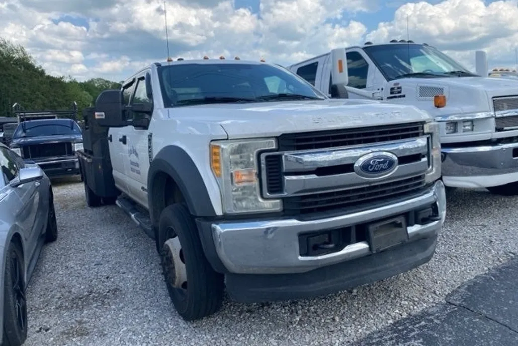2017 Ford F-450 photo 1