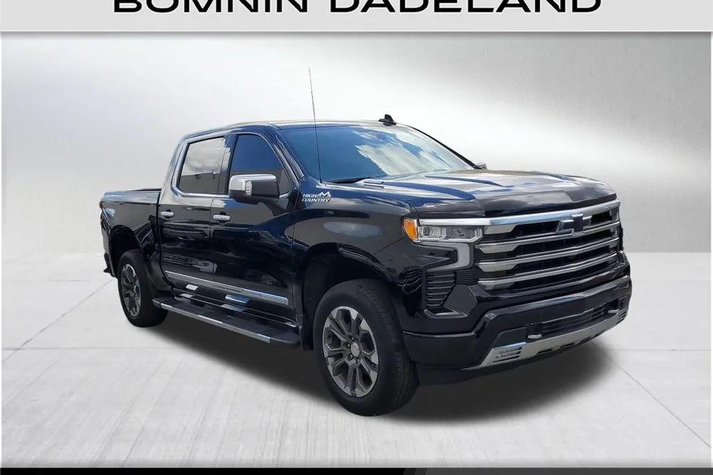 2024 Chevrolet Silverado 1500 High Country photo 1
