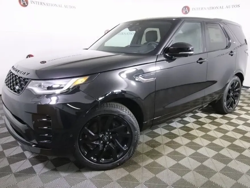 2024 Land Rover Discovery SE photo 1