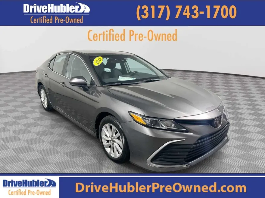 2023 Toyota Camry LE photo 1