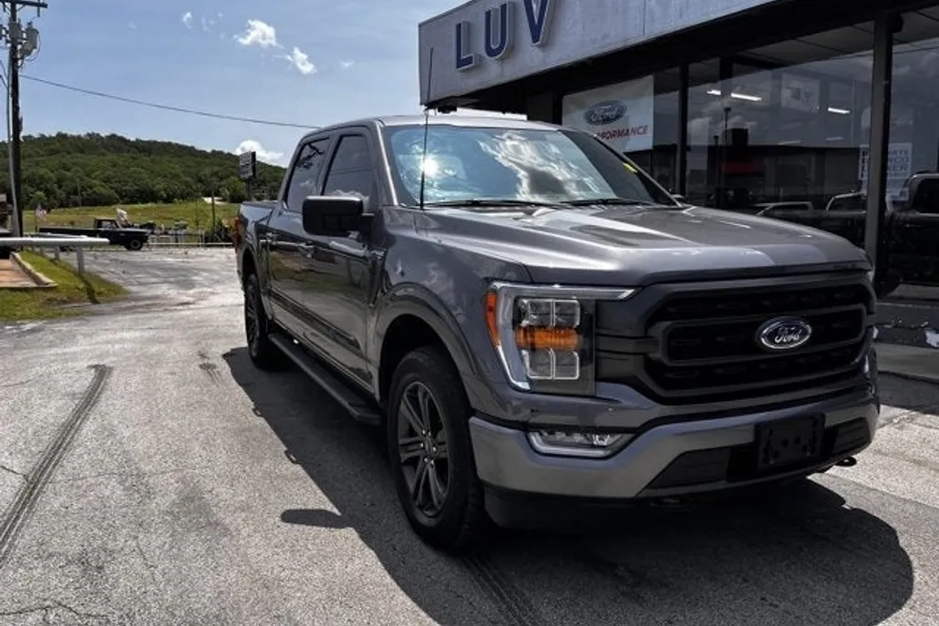 2022 Ford F-150 XLT photo 1