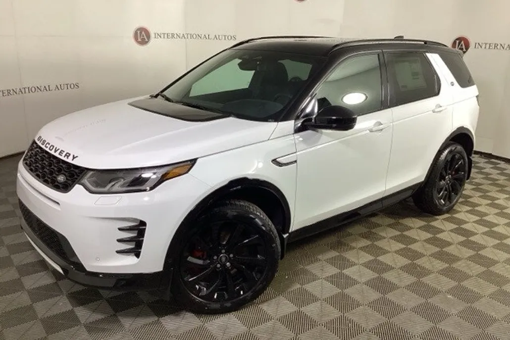 2025 Land Rover Discovery Sport SE photo 1