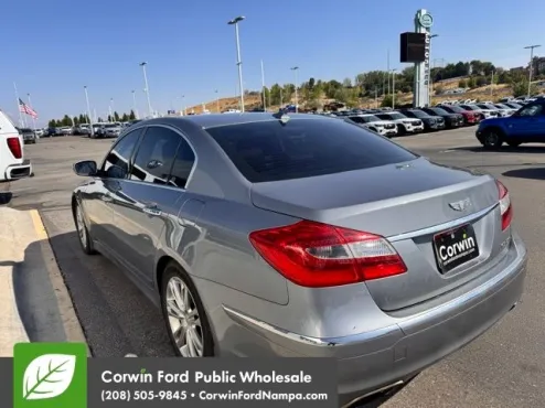2014 Hyundai Genesis 3.8 photo 4
