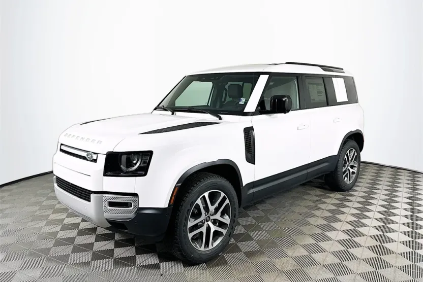 2025 Land Rover Defender 110 S photo 1