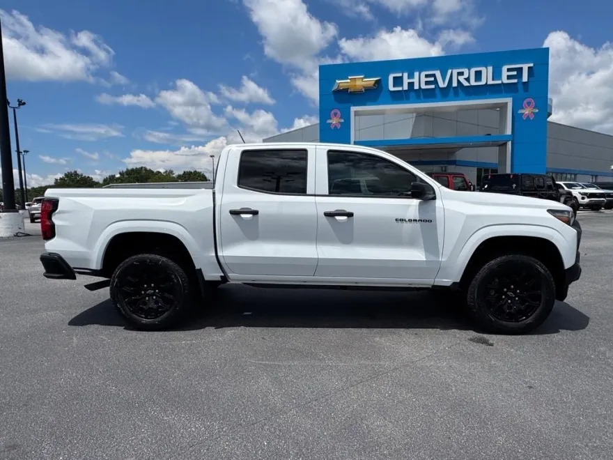 2026 Chevrolet Colorado Work Truck photo 1