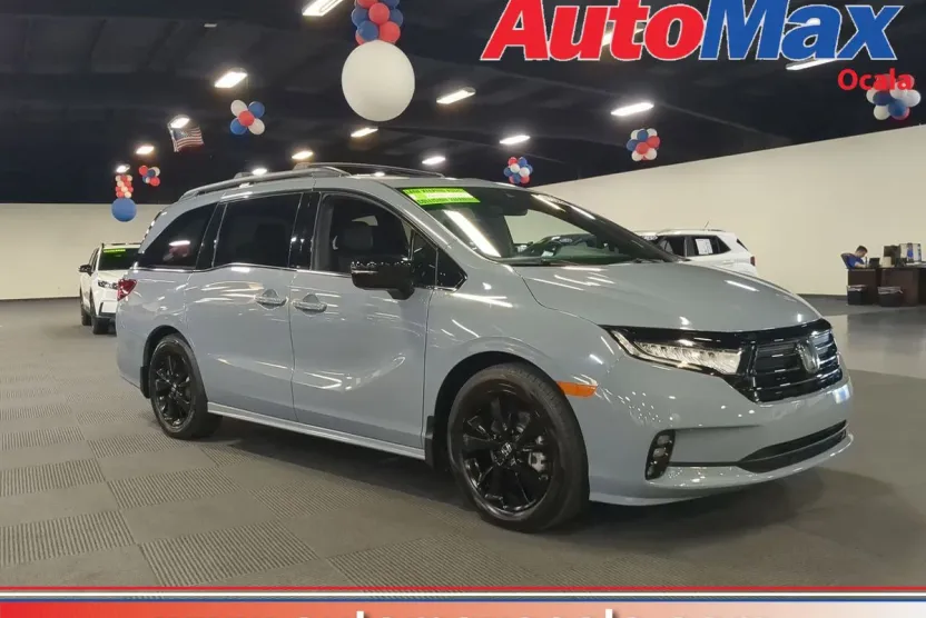 2024 Honda Odyssey Sport photo 1