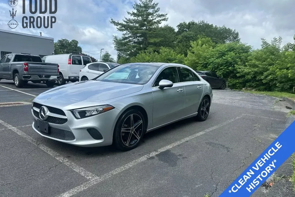 2022 Mercedes Benz A 220 4MATIC photo 1