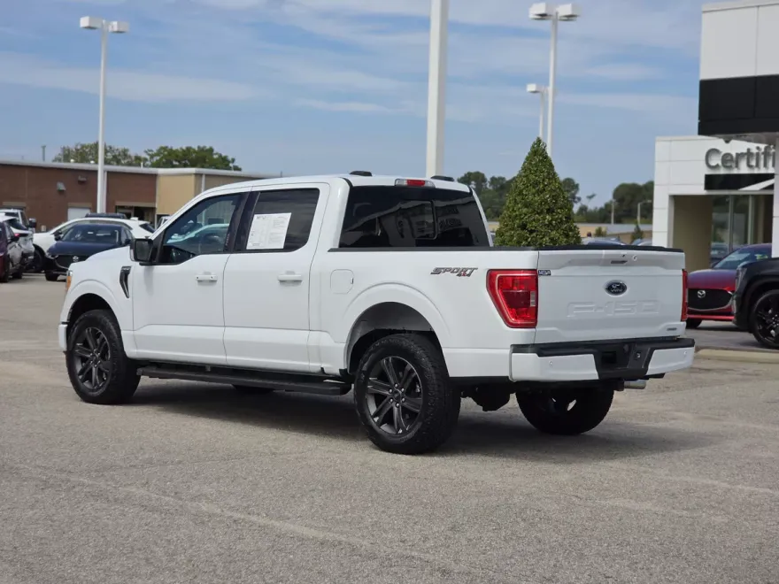 2023 Ford F-150 XLT photo 1