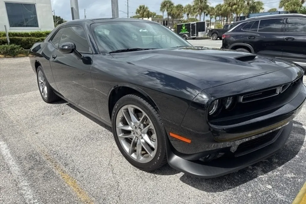 2021 Dodge Challenger GT photo 1