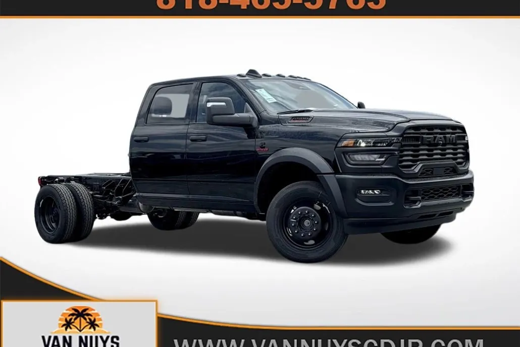 2025 Ram 5500 Tradesman photo 1