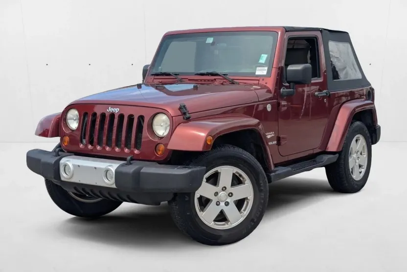2010 Jeep Wrangler Sahara photo 1