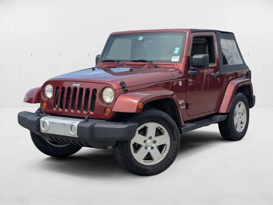 2010 Jeep Wrangler Sahara photo 1