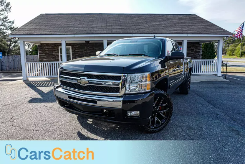 2010 Chevrolet Silverado 1500 LT photo 1