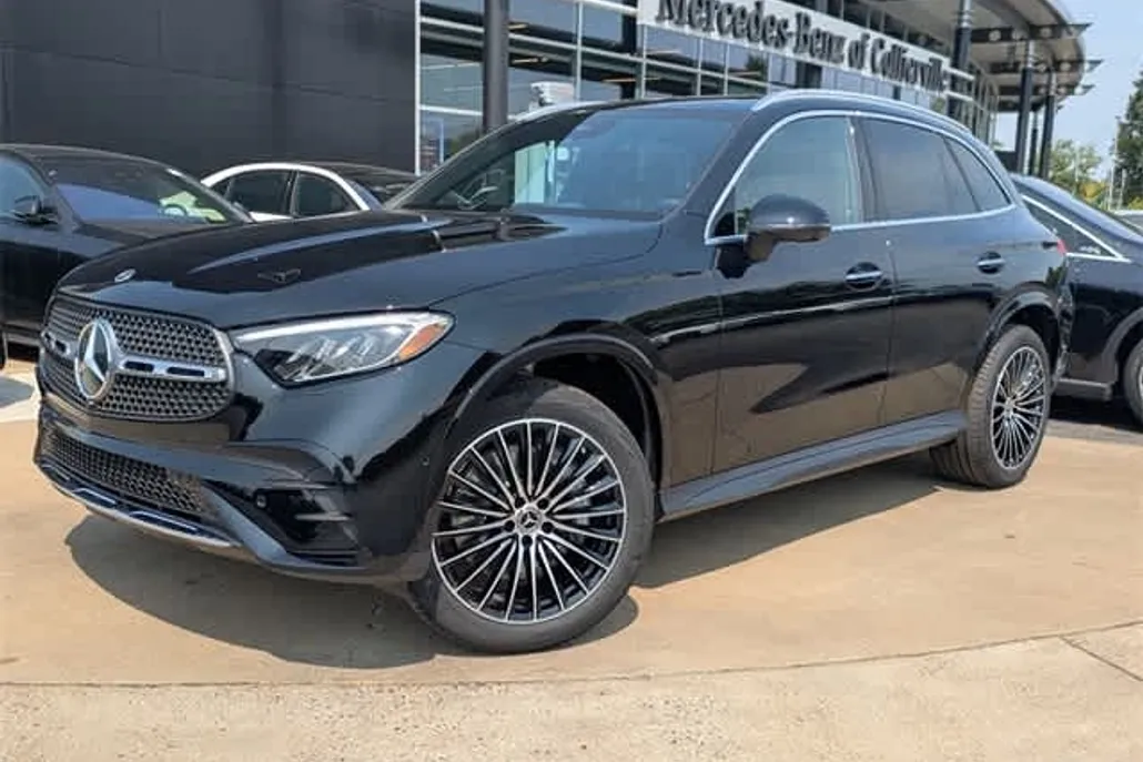 2026 Mercedes Benz GLC 300 photo 1