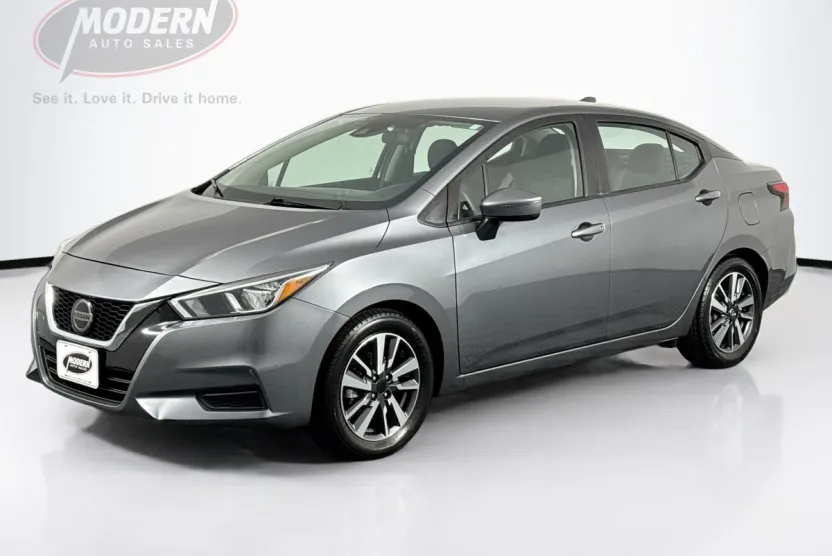 2021 Nissan Versa 1.6 SV photo 1