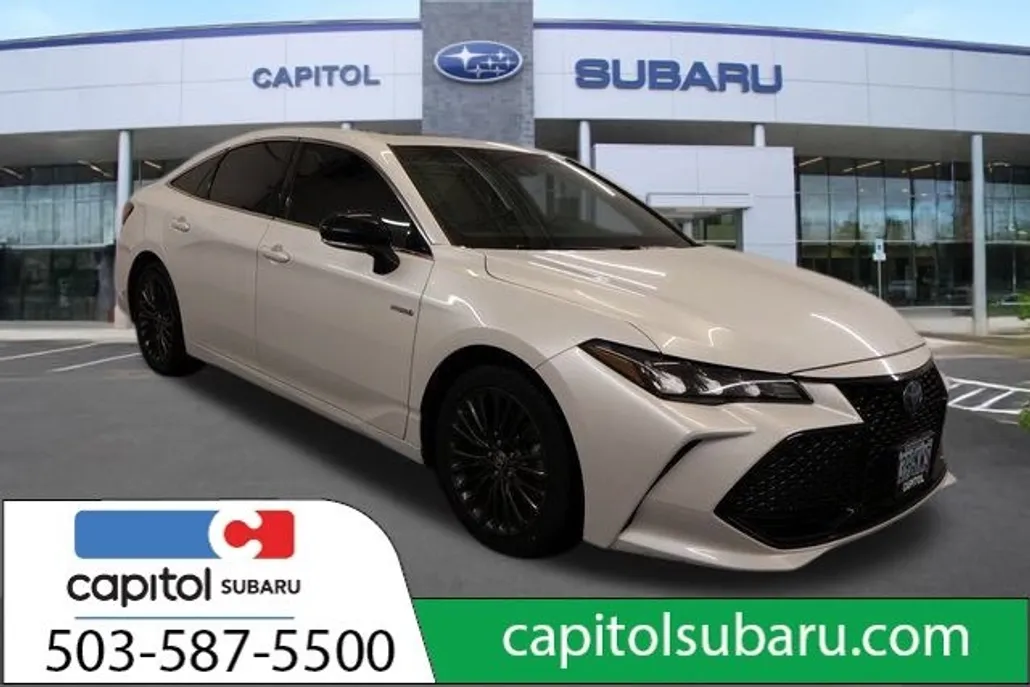 2021 Toyota Avalon Hybrid XSE photo 1